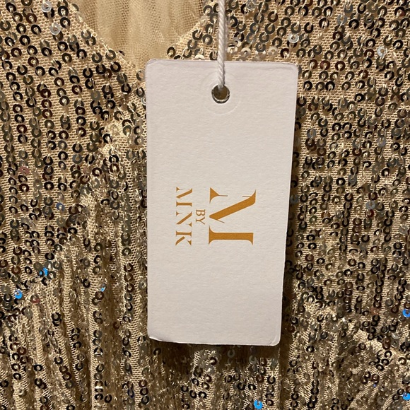 Medium Gold flowing dress by M by MNK - Picture 4 of 4